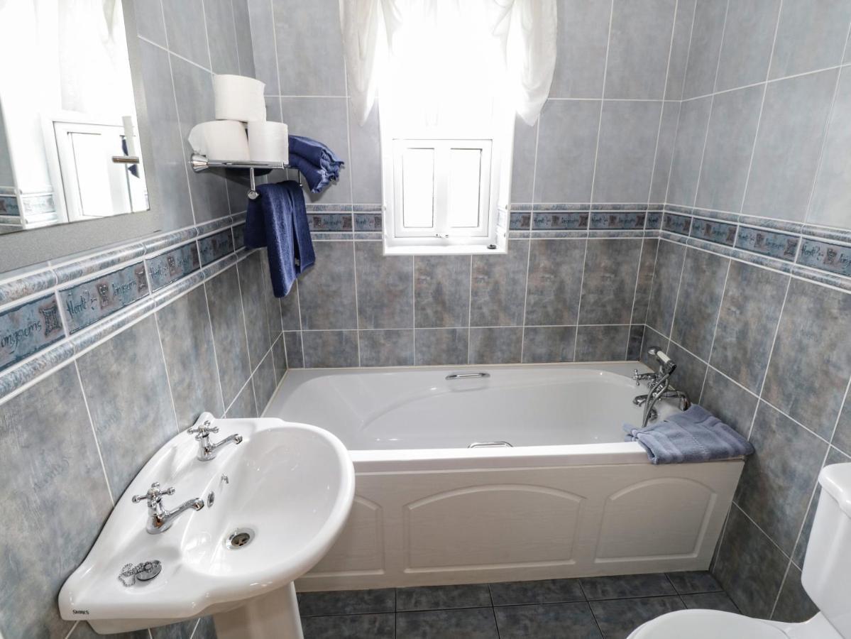 Tigh Mhicil Villa Glentrasna Ngoại thất bức ảnh